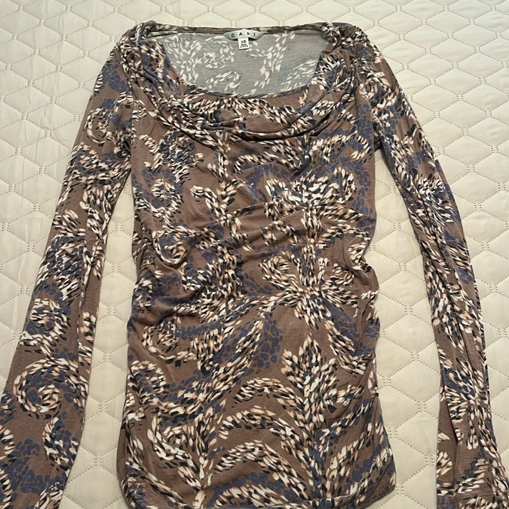 Cabi top